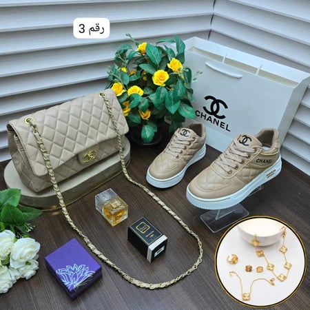 طقم شنطة شانيل مع شوز  مع نظاره مع عطر