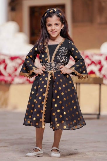 فستان يوم التأسيس بناتي منقط