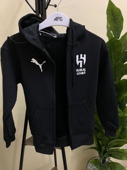 بلوفر الهلال مع السحاب