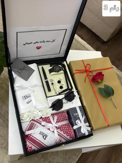 طقم هدايا رجاليه من ديور المميز