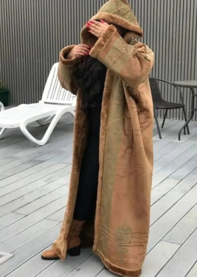 فروات نسائي مع نقش ليزر