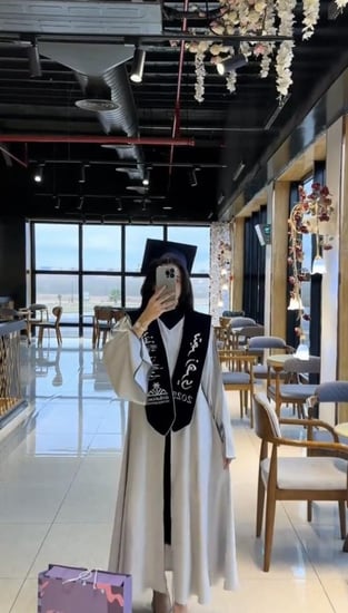 عباية تخرج 2025