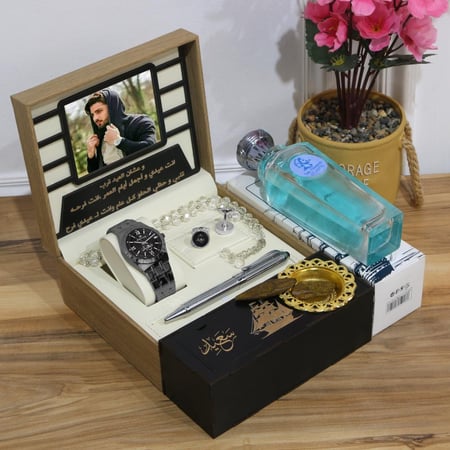 هدايا رجاليه طقم بالاسم والعبارة حسب الطلب