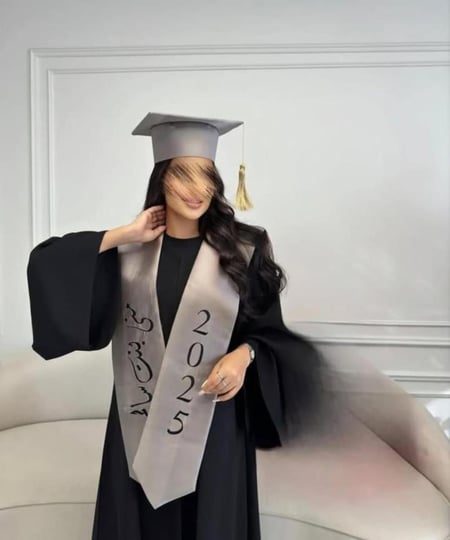 عباية تخرج 2025