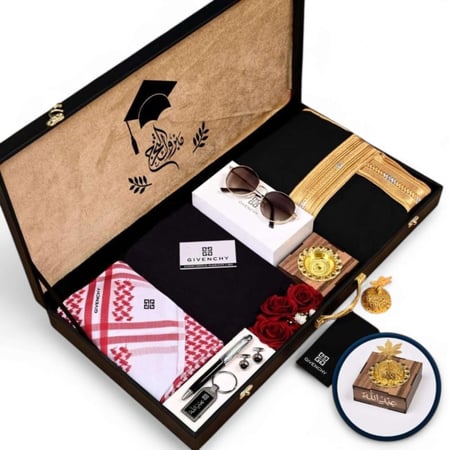 طقم هدايا ملكي شماغ قماش كبك قلم نظارة تعليقة مفاتيح