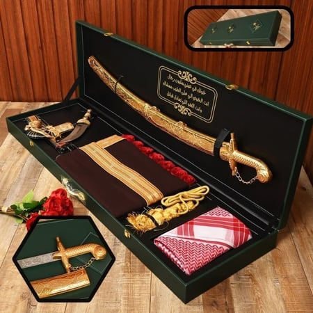 بوكس رجالي فخم بمحتويات تراثية وتصميم يناسب كل المناسبات