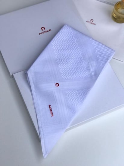 شماغ أبيض سادة من القطن الإنجليزي