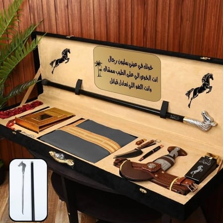 اختر بوكس فاخر يحتوي على هدايا تجمع بين الروحانية والفخامة