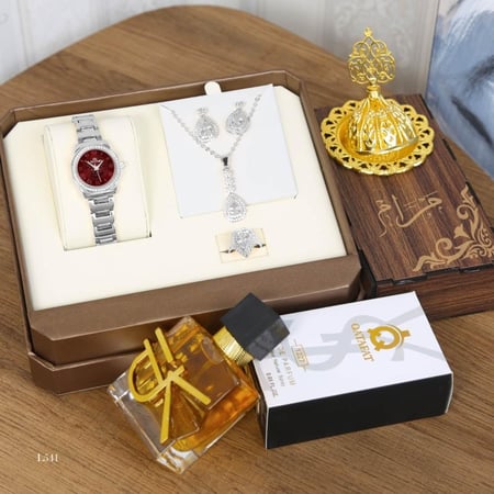 مبخرة بتصميم فاخر مصنوعة من خشب طبيعي تضيف لمسة من الجمال لمنزلك