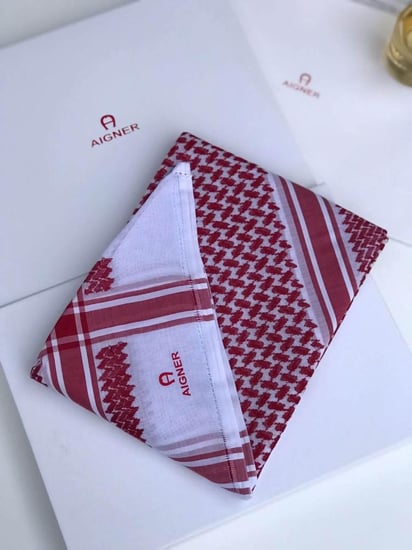 شماغ أحمر كلاسيكي بنقشة قطن إنجليزي