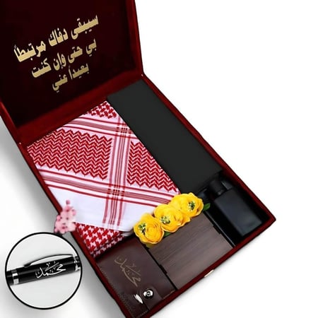 صورة طقم رجالي مميز قماش شتوي شماغ عطر رجالي قلم فاخر محفور