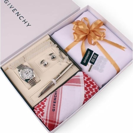 شماغ فاخر بثلاثة ألوان ومقاسات متنوعة مصنوع من قطن عالي الجودة