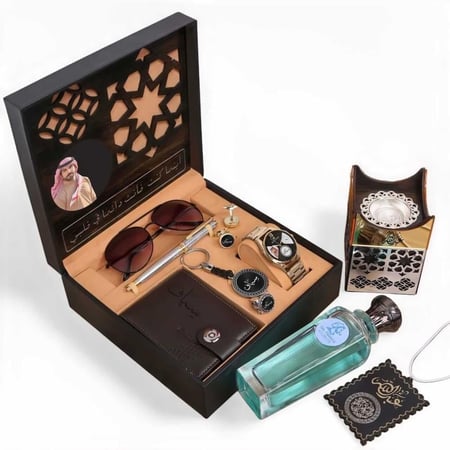 تعليقة سيارة بتصميم الاسم هدية هدية تعكس الذوق الراقي