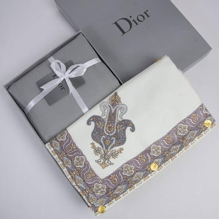 طقم شتوي مثالي لإطلالة أنيقة وهدايا راقية