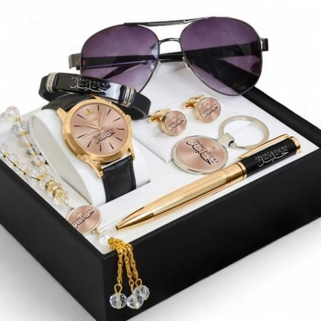 ميدالية رجالية مخصصة بالاسم بشكل فاخر