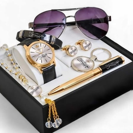 ميدالية مميزة بتصميم عصري مع نقش الاسم حسب الطلب