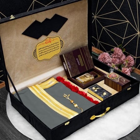 هدية متكاملة تجمع بين التراث والحداثة بتصميم فاخر وعالي الجودة