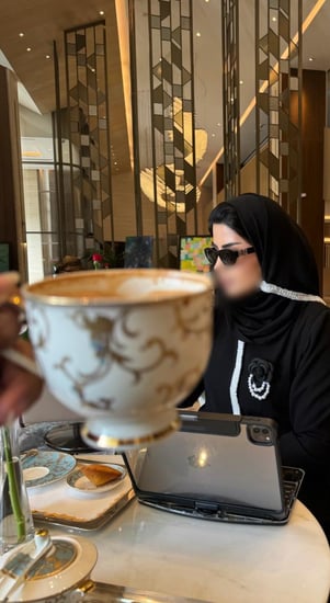 عباية 57 Chanel Vibe
