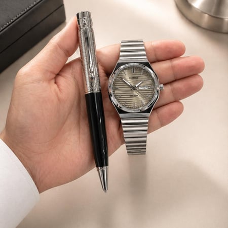 ساعة كاسيو CASIO مع قلم هدية