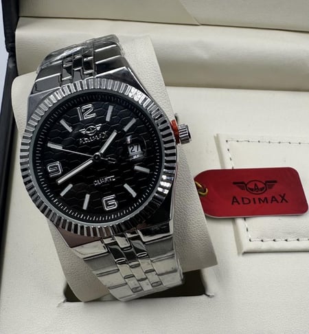 ساعة رجالية من ماركة ADIMAX اللون فضي ميناء اسود