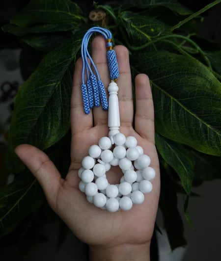 سبحة بكلايت ابيض ملكي كركوشة