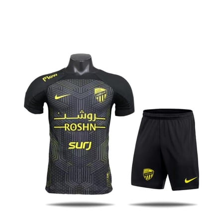 طقم الاتحاد لون اسود 2025 مع طباعة اسمك ورقمك من دار الفخامة تسوق الان