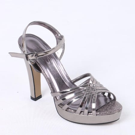 صنادل نسائية