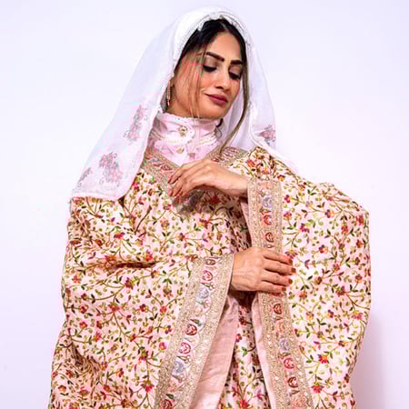 طقم اهل الحجاز الوردي