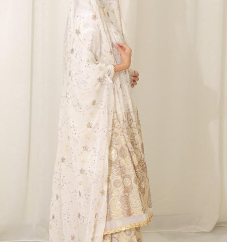 ثوب زبون ليله الحناء