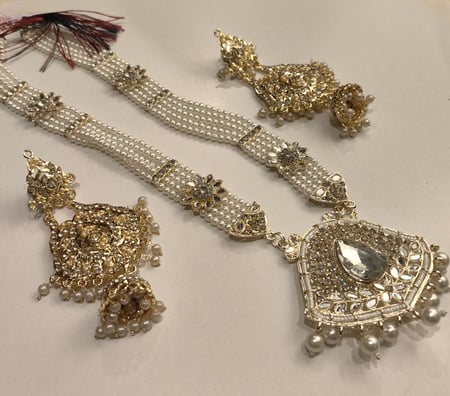 عقد الزمن الجميل