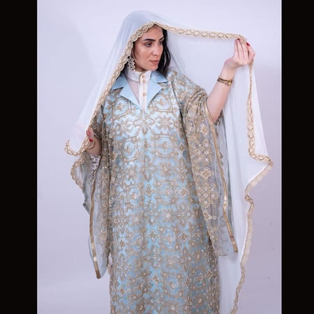 زبون سماوي تطريز ثقيل