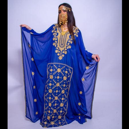 لبس نجدي نيلي