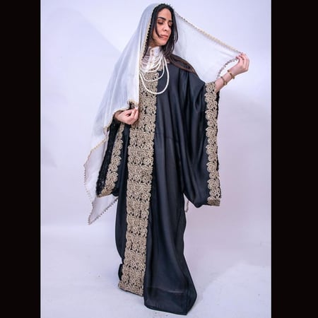 مسدح حجازي احمر