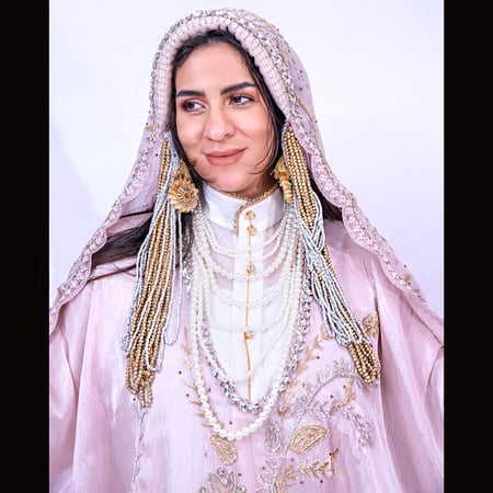 زبون وردي فاتح للعرايس