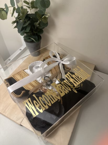 هدية الطفل ( بوكس البشت الملكي )