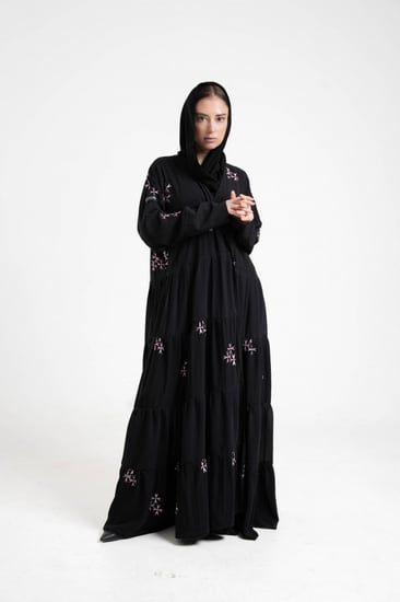 عبايات لف اسود بوتيك بلاك