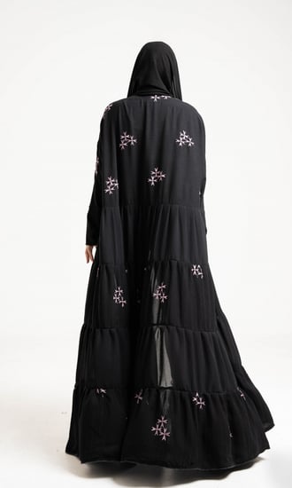 عبايات لف اسود بوتيك بلاك