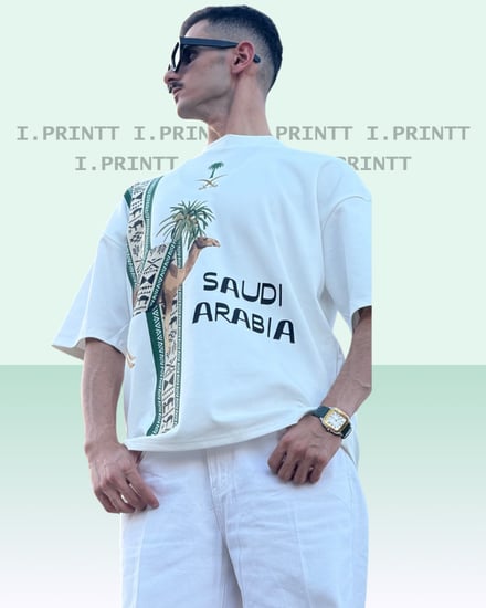 تيشرت اليوم الوطني تصميم الجمل A2