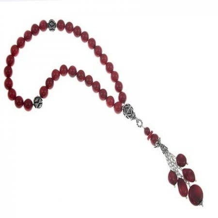 سبحة عقيق عنابى اللون