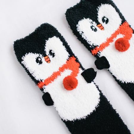 جوارب شتوية صوفية نسائية طويلة رسومات متجر شراريب شرابات ملونة بطريق