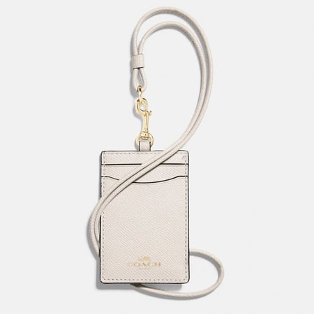 حامل بطاقة كوتش