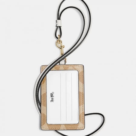 حامل بطاقة كوتش