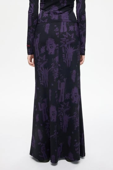 تنورة نسائية تركية سوداء بطبعات موسمية وتطريز علامة Les Benjamins