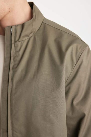 جاكيت رجالي كاكي طارد للماء قصة ضيقة ياقة واقفة سحاب جيب مبطن