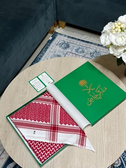 شماغ ملكــي خاص 2024