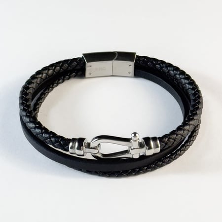 اسوارة رجالية جلد