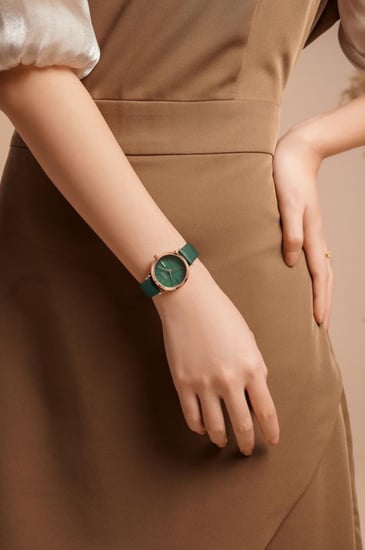 ساعة نسائيه ماركة جوليوس1375C