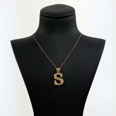 عقد ذهب حرف S - عيار 21