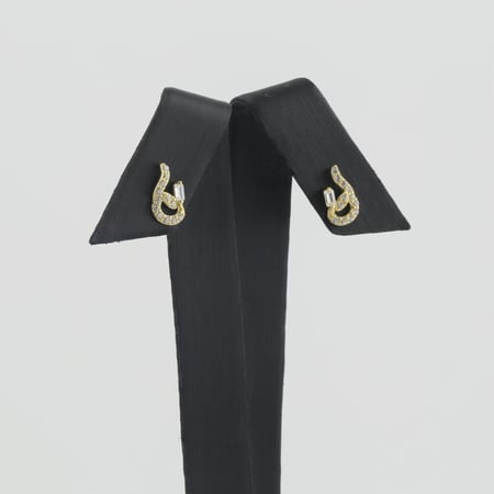 حلق ذهب بتصميم موسيقي - عيار 18