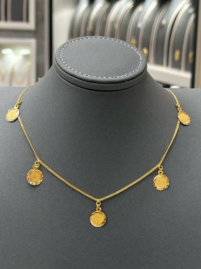 عقد جنيهات 21k